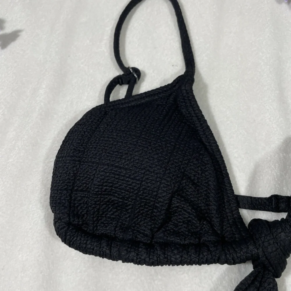 NWT Billabong [ Small ]‎ Sweet Sands Triangle Bikini Top in Black